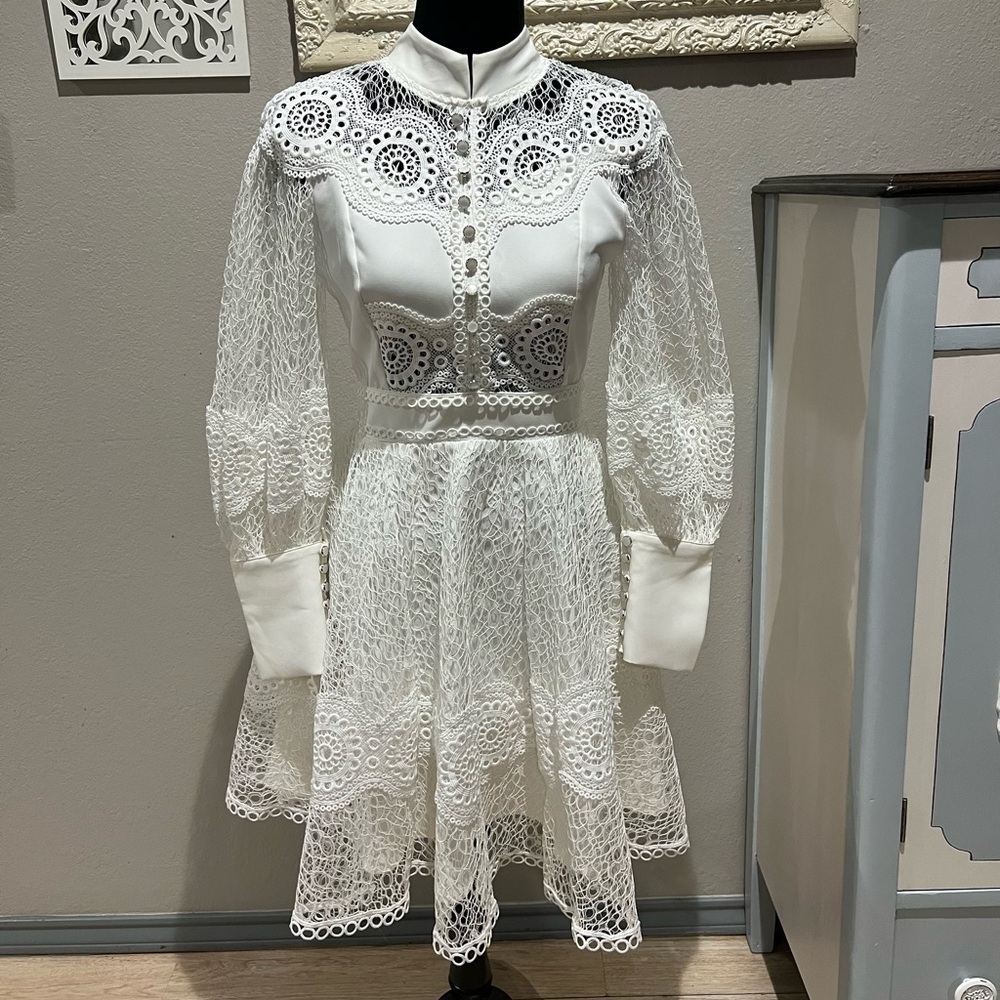 Elegant White Lace Fit-And-Flare Dress